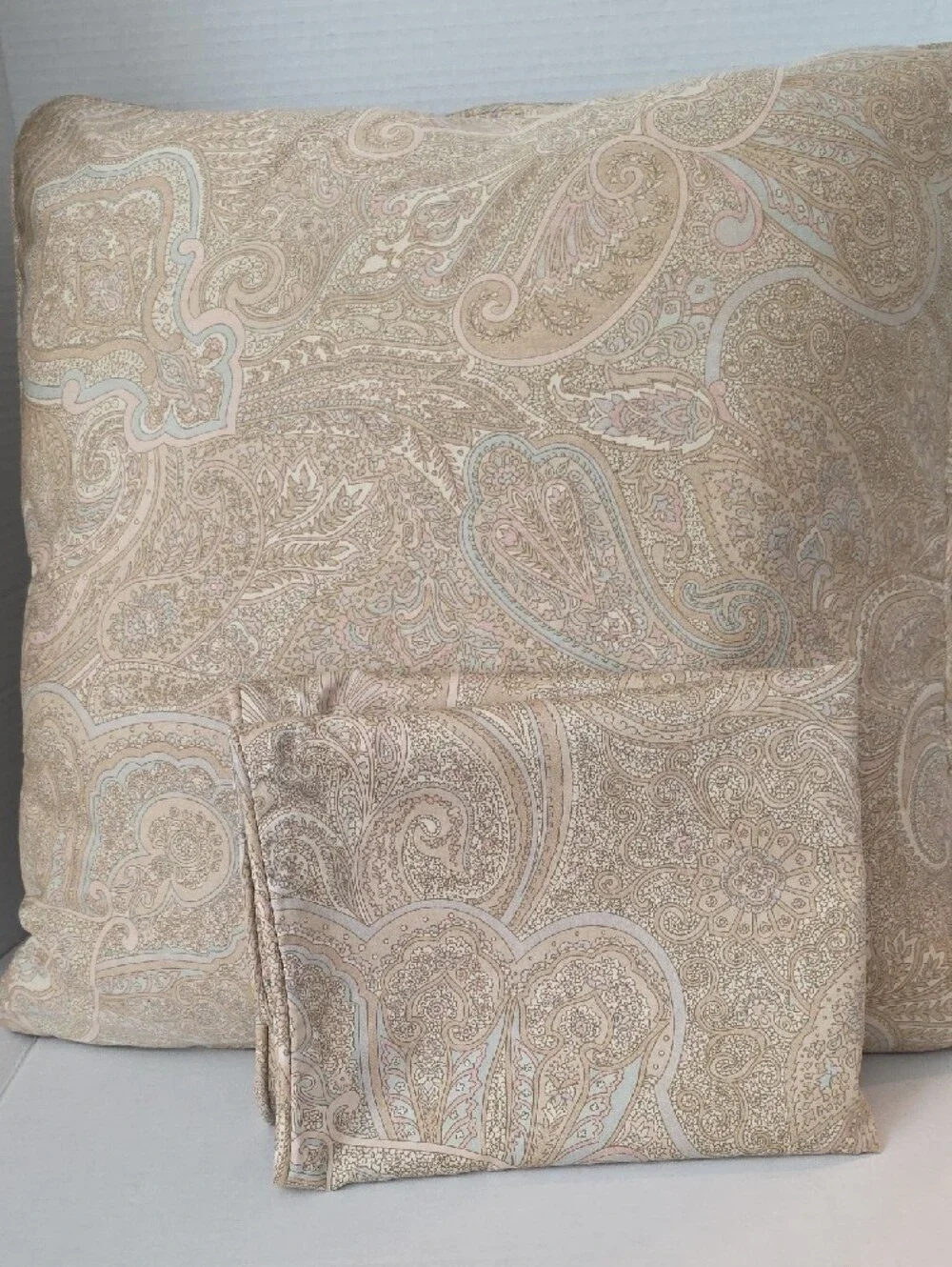 Lauren Ralph Lauren Pastel Paisley Floral Beige Pink Blue Accent Pillow Covers